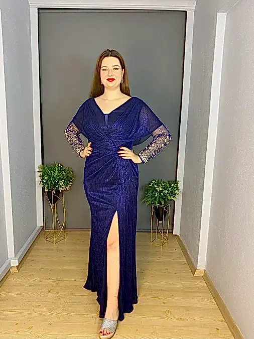 Sax Büyük Beden Yırtmaçlı Kol Transparan Taş İşli Uzun Abiye Elbise