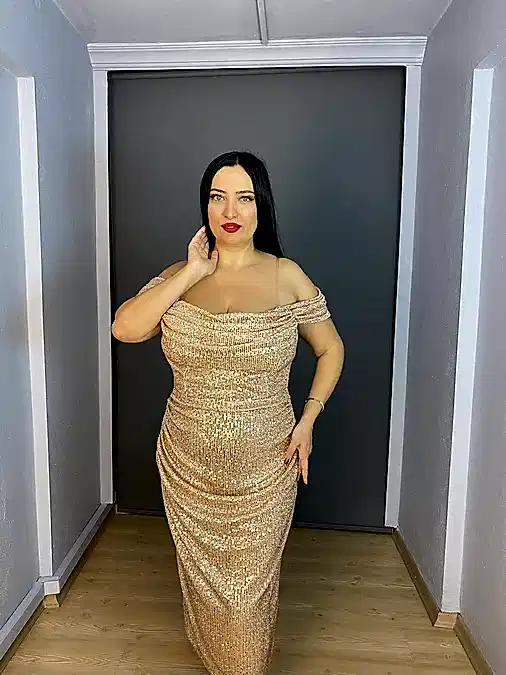 Beyaz Midi Büyük Beden Payet Madonna Yaka Abiye Elbise