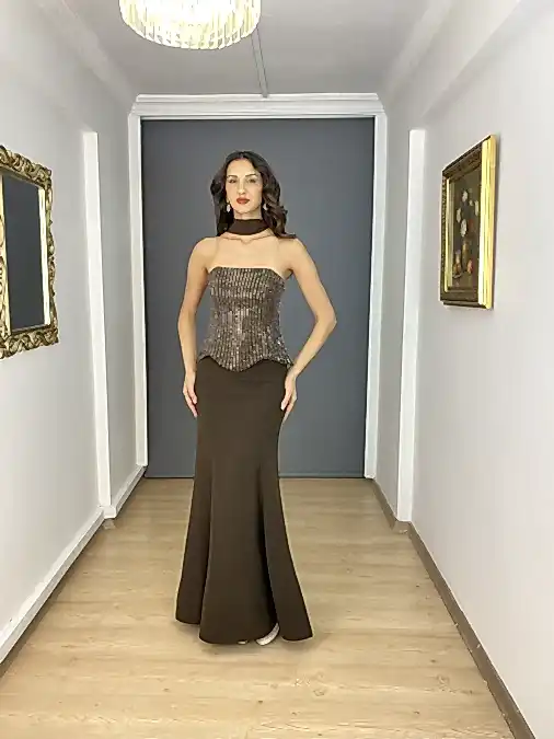 Kahverengi Straplez Üst Taşlı Balık Uzun Abiye Elbise