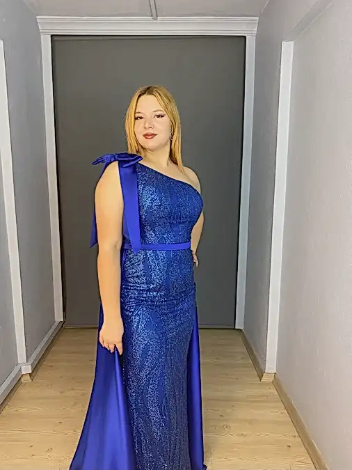 Sax  Büyük Beden Tek Omuz Balık Simli Saten Detaylı Uzun Abiye Elbise