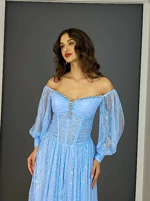 Mavi Dantel Kayık Yaka Uzun Kollu Bel Transparan Uzun Abiye Elbise