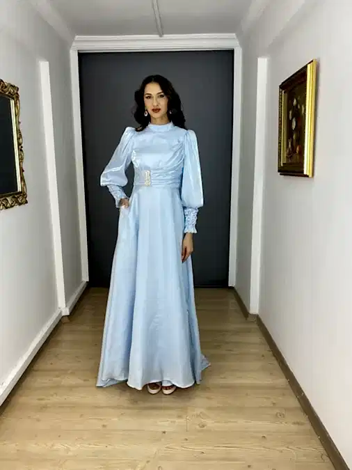 Mavi Tesettür Dik Yaka Organze Saten Kol Detaylı Cepli Abiye Elbise