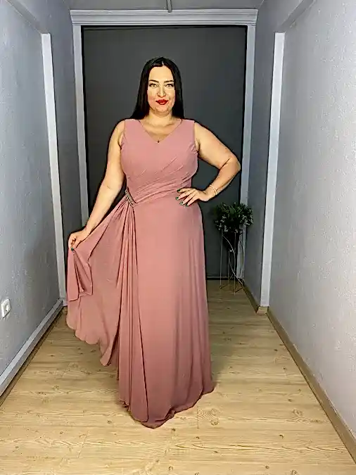 Gül Kurusu Büyük Beden Yan Taş Aksesuarlı Şifon Uzun Abiye