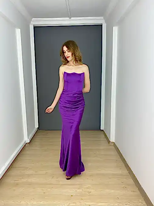 Mor Straplez Saten Göbeği Kamufle Eden Uzun Abiye Elbise