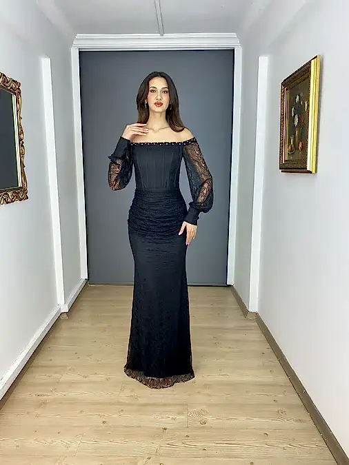 Siyah Kayık Yaka Uzun Kollu Dantel Balık Uzun Abiye Elbise 
