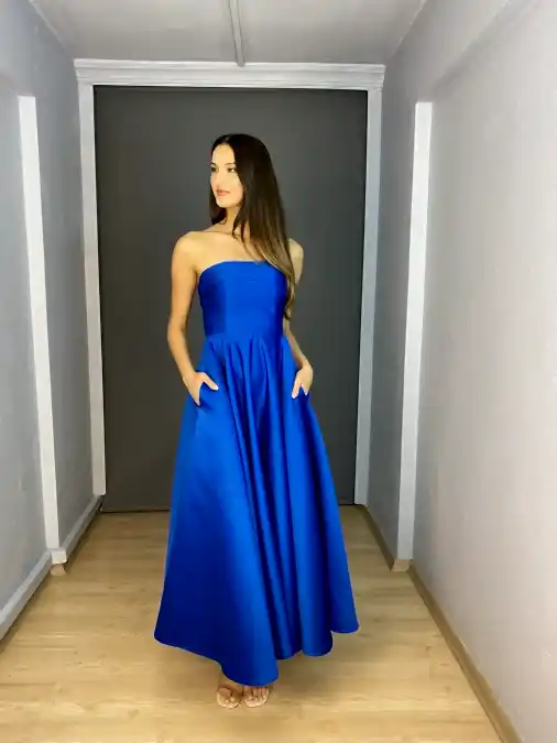 Sax Midi Saten Cep Detaylı Straplez Abiye Elbise