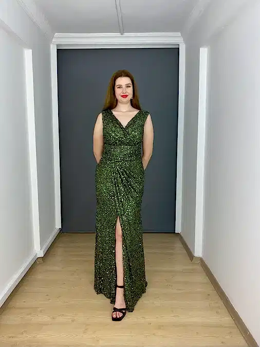 Haki Pul Boncuk Kalın Askılı V Yaka Yırtmaçlı Uzun Abiye Elbise