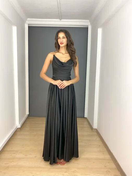 Siyah Saten A Kesim Degaje Yaka Zincir Askılı Uzun Abiye Elbise