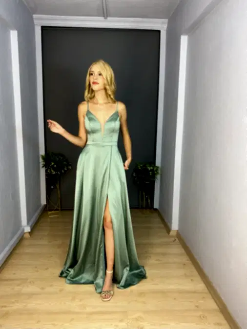 Mint Saten Yırtmaçlı Sırtı Bağlamalı Uzun Abiye Elbise