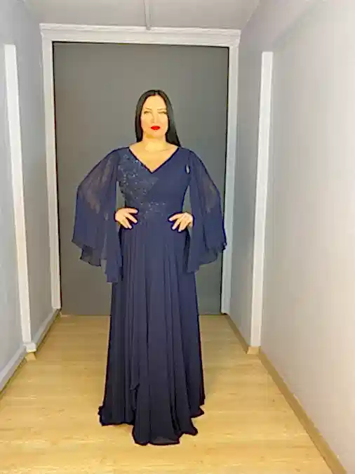 Lacivert Büyük Beden V Yaka Pelerin Kollu Yan Motif İşlemeli Uzun Abiye Elbise