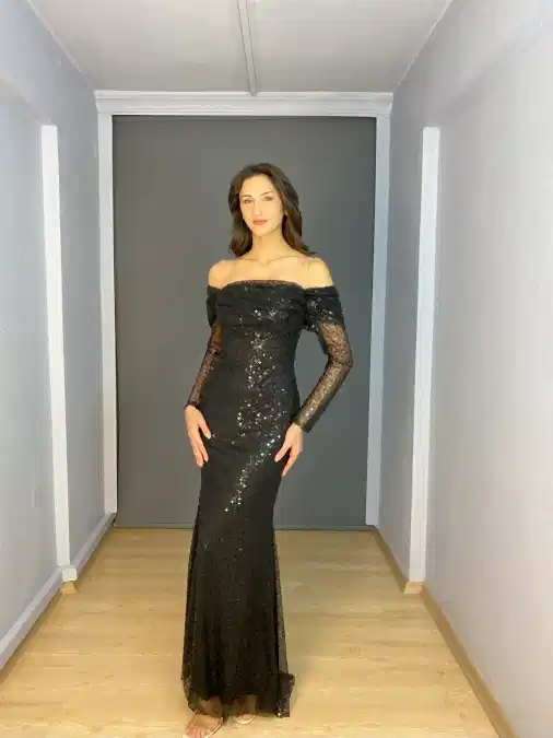 Siyah Madonna Yaka Uzun Kollu Sırtı Bağlamalı Balık Uzun Abiye Elbise