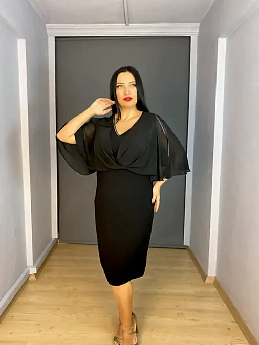 Siyah Büyük Beden Üst Şifon Yarasa Kol Kısa Abiye Elbise