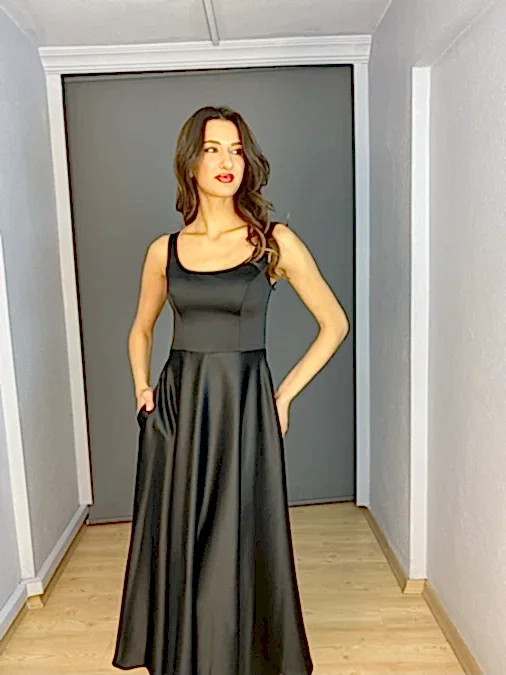 Siyah Saten Kare Yaka Midi Abiye Elbise