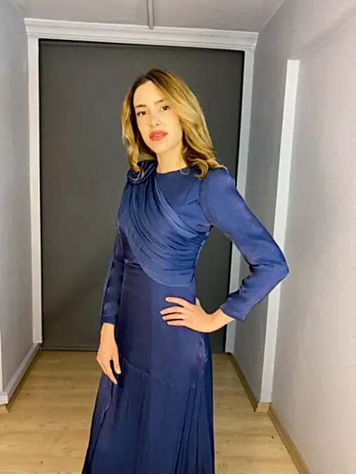 Lacivert Tesettür Omuz Gül Pelerin Detaylı Abiye Elbise